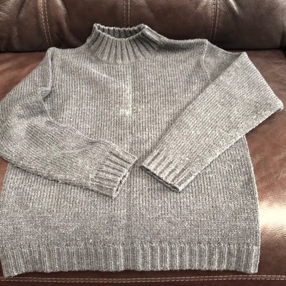 Grey sweater